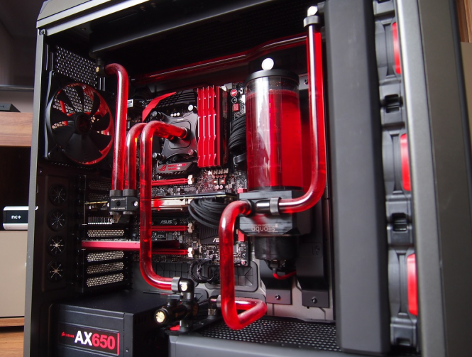 Liquid cooling aesthetics